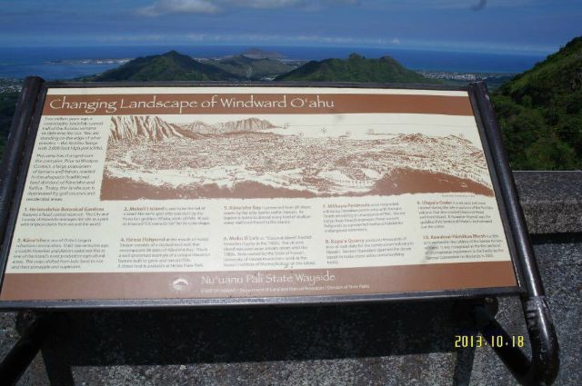 Nu'uanu Pali Lookout
