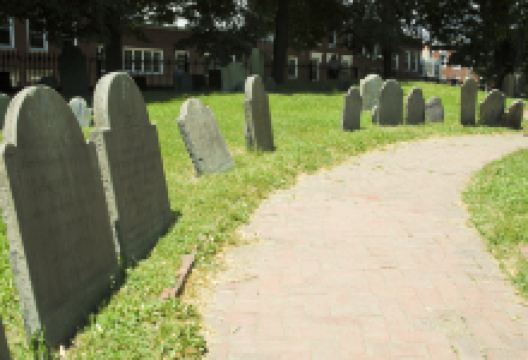 考普山墓地景点图片