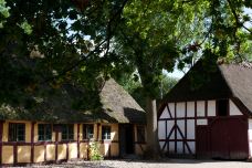 菲英村-欧登塞-doris圈圈