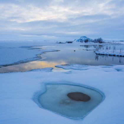 冰岛雷克雅未克+黄金旅游圈+冰河湖+米湖+阿克雷里+胡萨维克8日7晚自由行