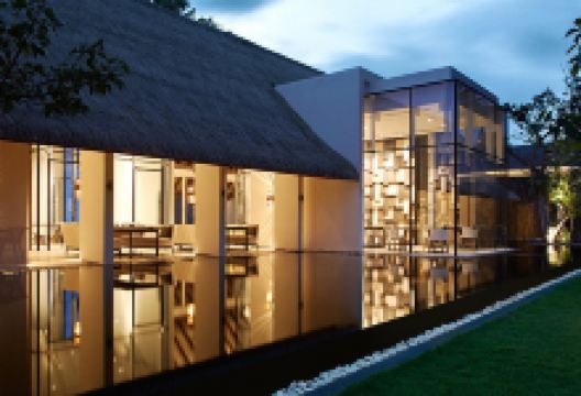 The White美食图片