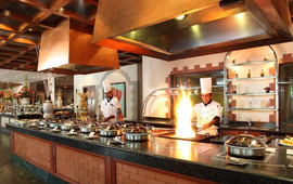 24/7 Restaurant - The Lalit Mumbai