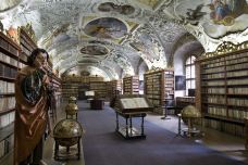 斯特拉霍夫修道院图书馆-布拉格-晚安小姐