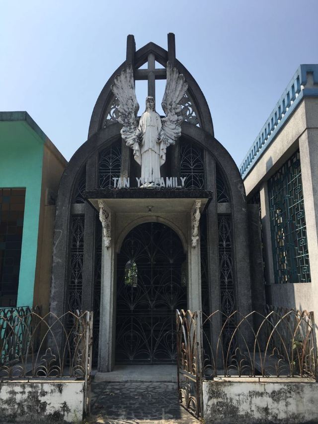 Chinese Cemetery
