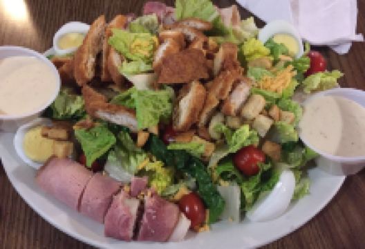 Coldfoot Camp Trucker's Cafe美食图片