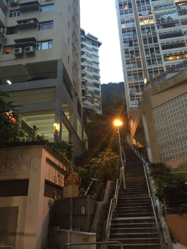 Central to Mid-Levels Escalator