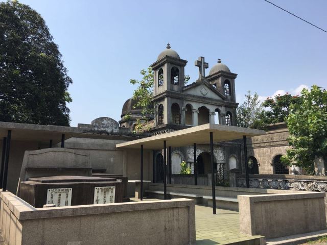 Chinese Cemetery