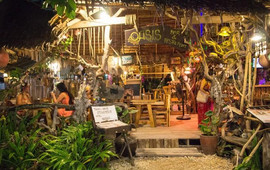 Oasis bar & restaurant Phi Phi Island