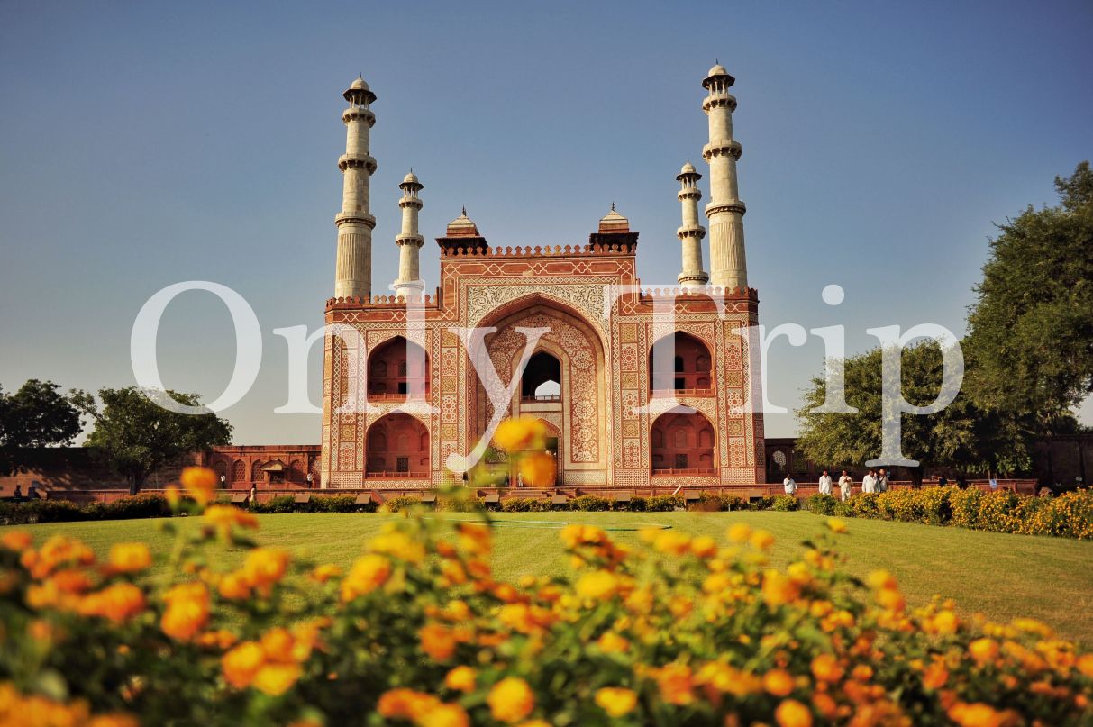 摄影之旅·印度9日7晚跟团游·春节大卖:印度4飞9天(菩提迦叶瓦拉纳)