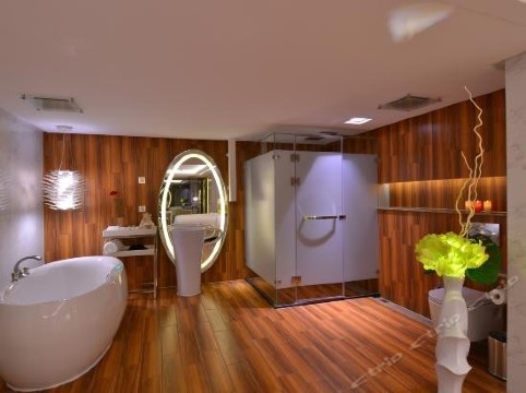 深圳凯谋概念酒店1晚 海上田园门票,私密空间,体验"一房一车库一专属