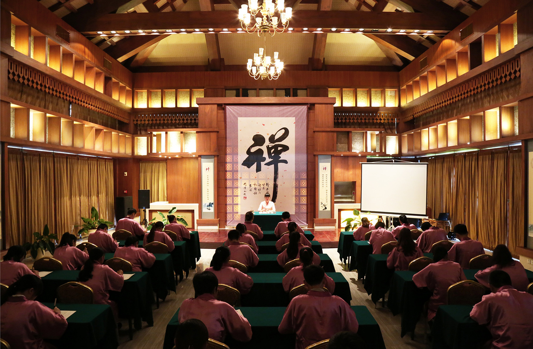 住于南山-三亚南山迎宾馆1晚,赠送祈福大礼包(含南山门票,禅修体验
