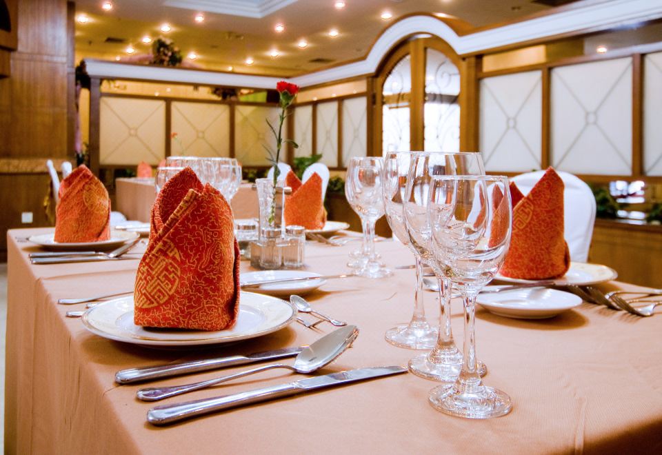 Shanghai Gauhua Conference Hotel Hotel Overview