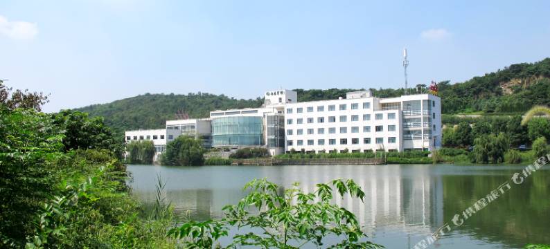 仙林宾馆(南京师范大学金鹰湖滨天地店)图片
