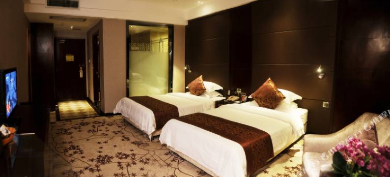 巴马凤凰大酒店图片