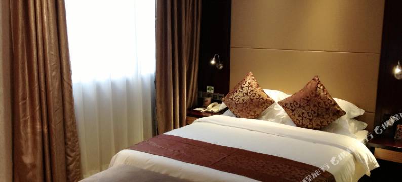 巴马凤凰大酒店图片