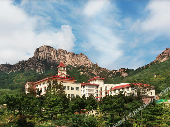 青岛海林山庄大酒店(石老人海水浴场海安路地铁站店)