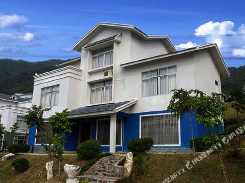 江门台山下川海趣别墅1晚 下川岛套票(往返船票 接送车 沙滩门票,须