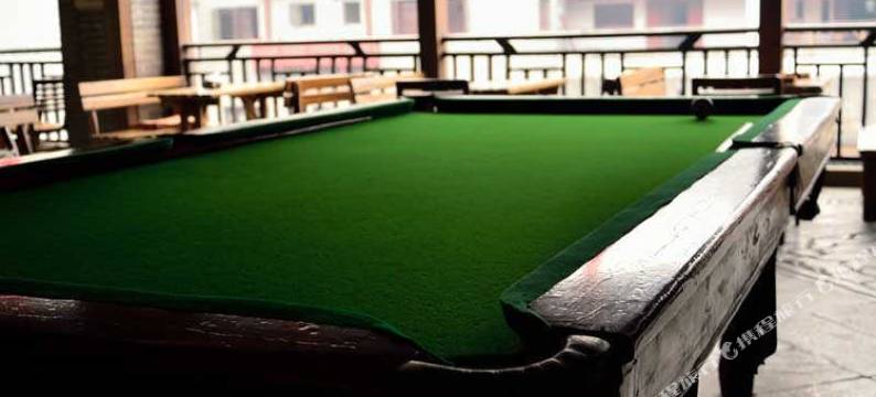 八戒青年旅舍(张家界市区大庸府城店)图片