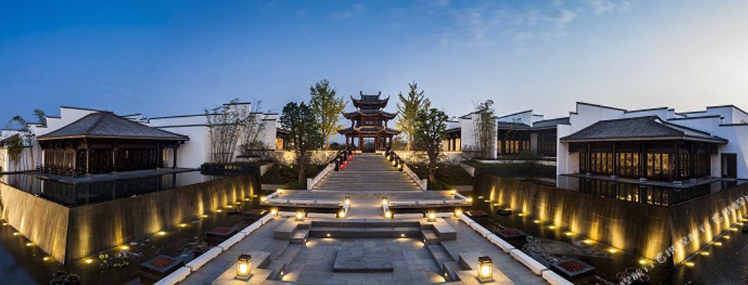 黄山雨润涵月楼酒店