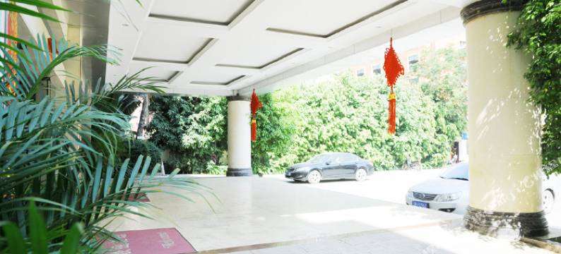 西双版纳锦怡大酒店图片