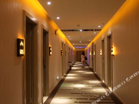 百丽精品酒店(东营万达广场店)