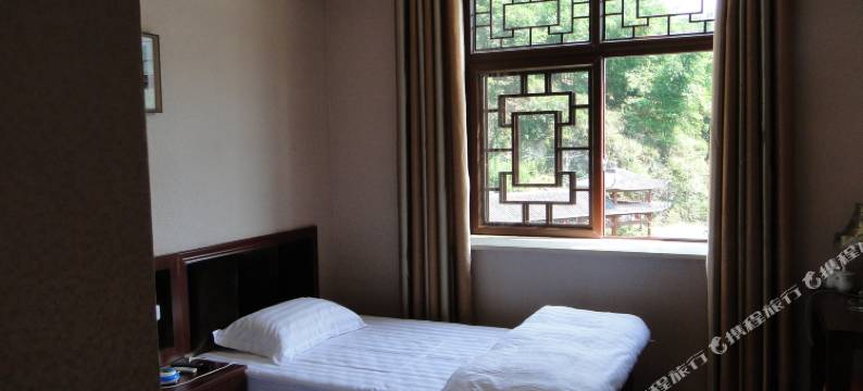 重庆万盛风情白沙洞图片