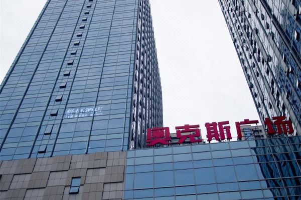 临近锦城公园,世纪城环球中心,奥克斯广场等