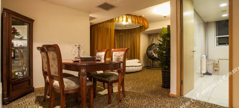 诗语圆床主题服务公寓(北京华贸店)图片