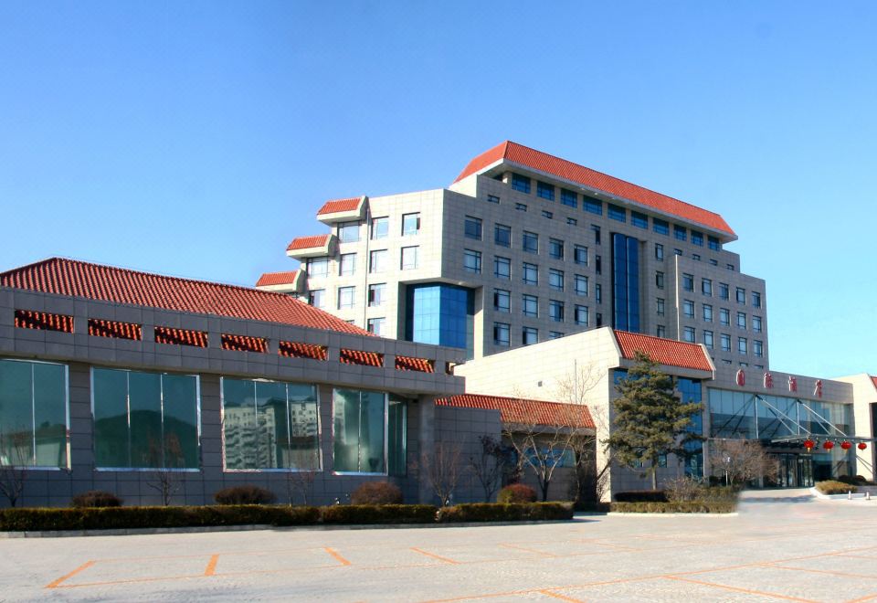 永吉北大壶酒店外景图