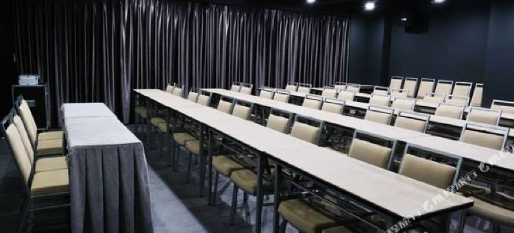 豪森府邸城市酒店(淄博万象汇八大局店)图片