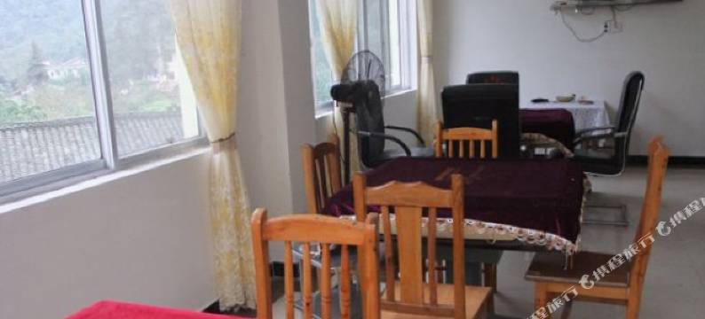 峨眉山清音阁秀湖旅店图片