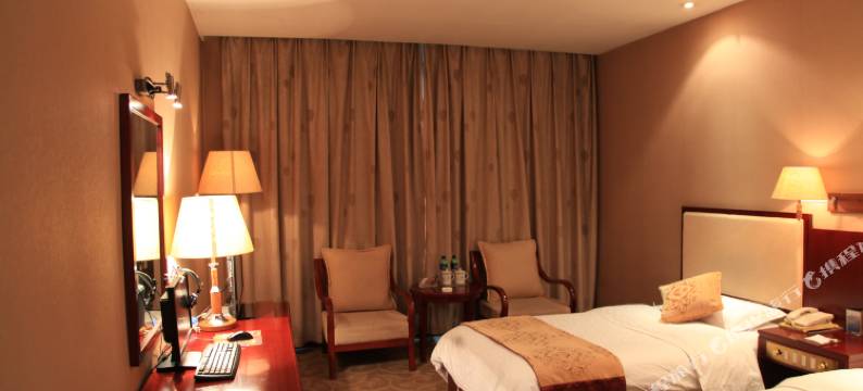 平凉华辰大酒店图片