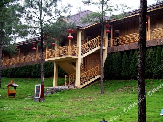 宁国恩龙世界木屋村