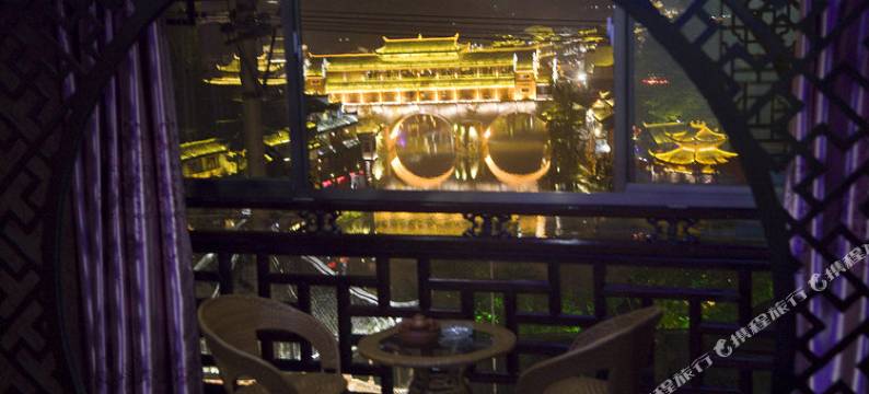 凤凰边城山水观景客栈图片