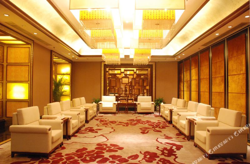Gloria Grand Hotel Nanchang Hotel Reviews And Room Rates - 