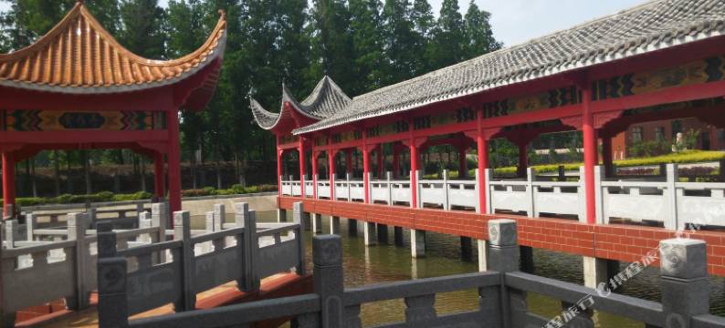 汉川月色荷塘度假村图片