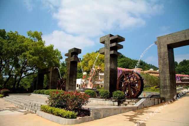 雁山区 >> 酒店  标签: 宾馆星级酒店四星级 桂林神龙养生度假酒店共