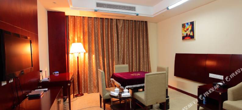 镇江大港新区逸翠园大酒店图片