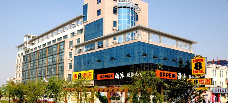 速8酒店(乳山深圳路店)图片