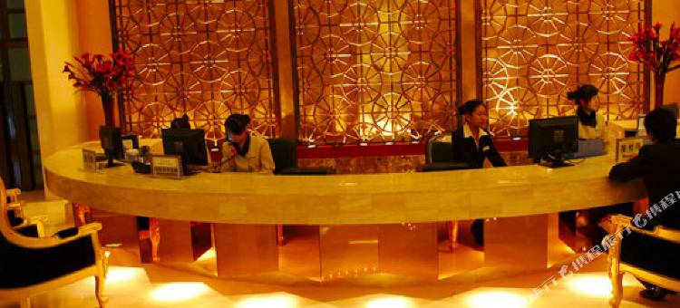 萝北界江国际大酒店图片