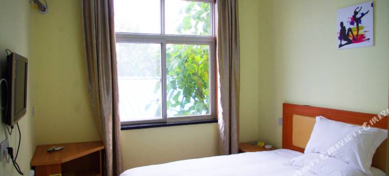 平度易捷假日酒店图片