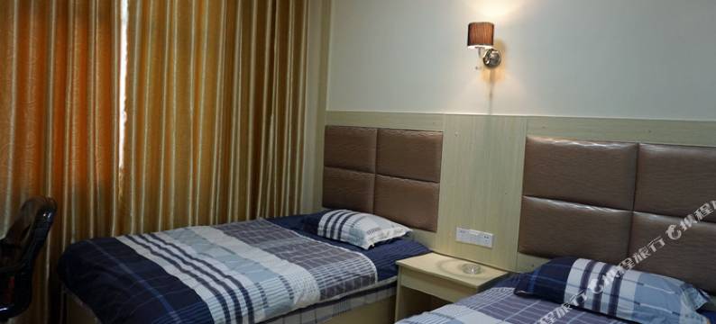 张家界庸城客栈(天门山索道店)图片