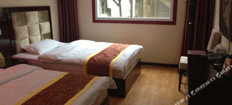 泸定盛鑫酒店图片