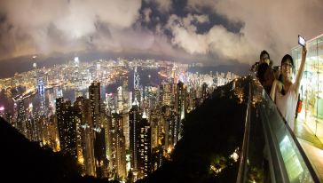 香港太平山顶+凌霄阁半日游【限时特惠 往返缆