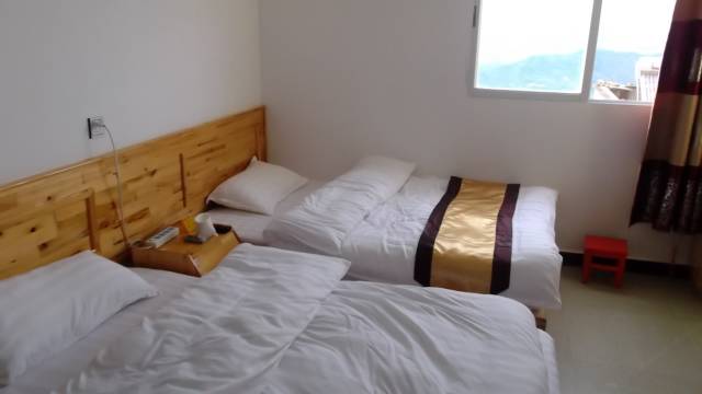 元阳胜村田缘酒店