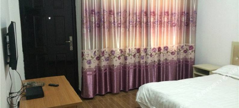 千岛湖塘边农庄图片