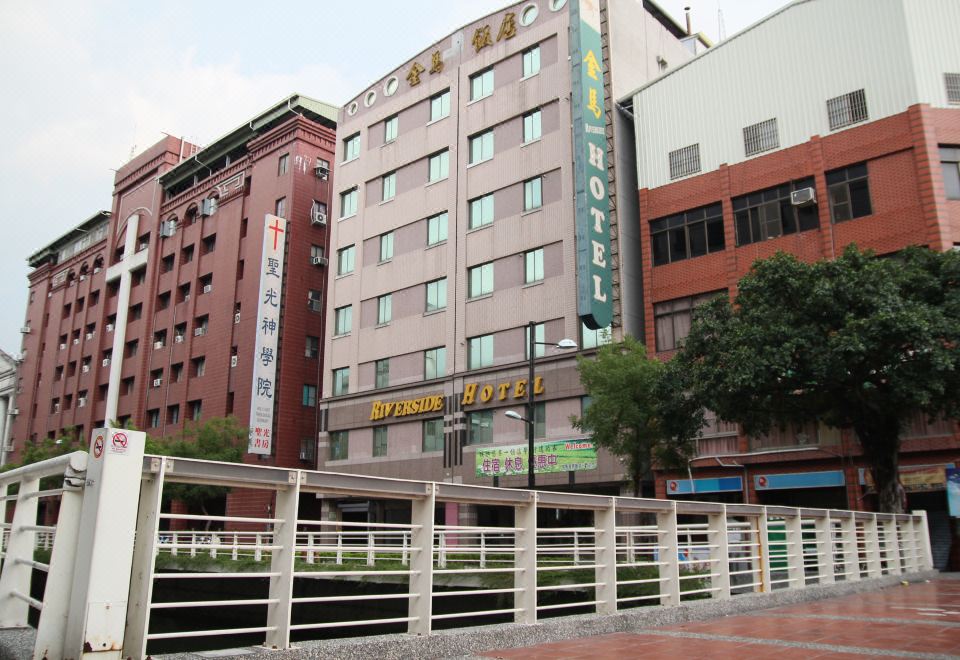 高雄金马大饭店外景图