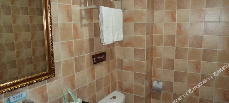 爱尊客精品酒店(东营振华商厦胜利油田中心医院店)图片