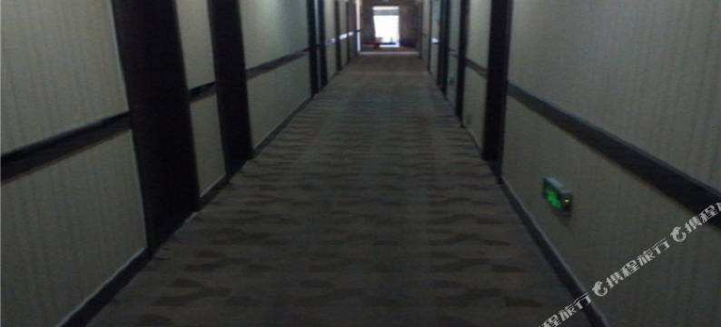 滦平酔红颜宾馆图片