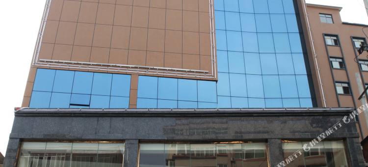 洪湖金泰酒店(实验中学店)图片